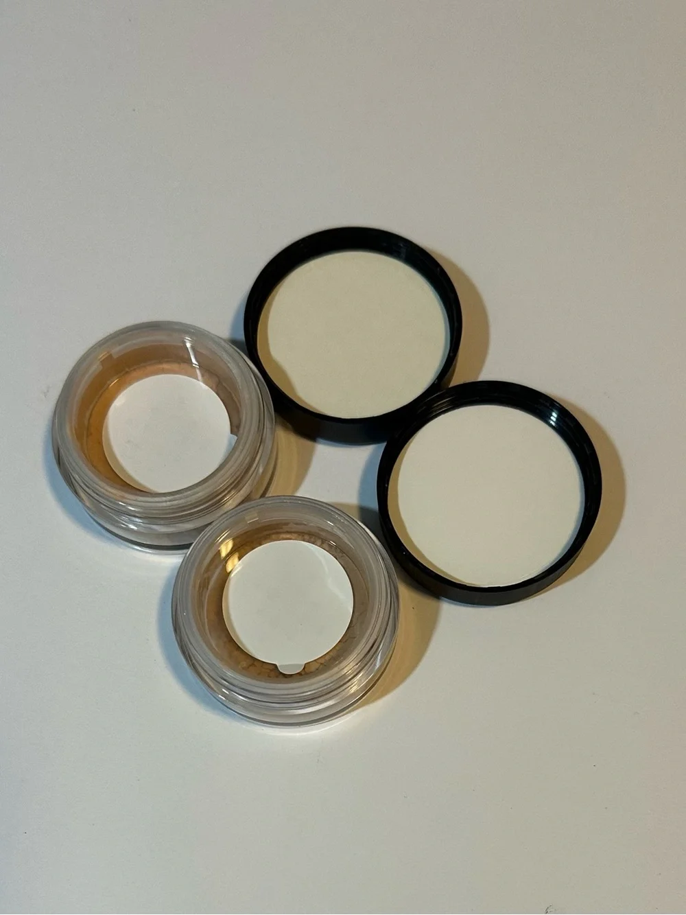 BareMinerals Foundation Medium Beige 2g Travel Size SPF 15 Original Formula